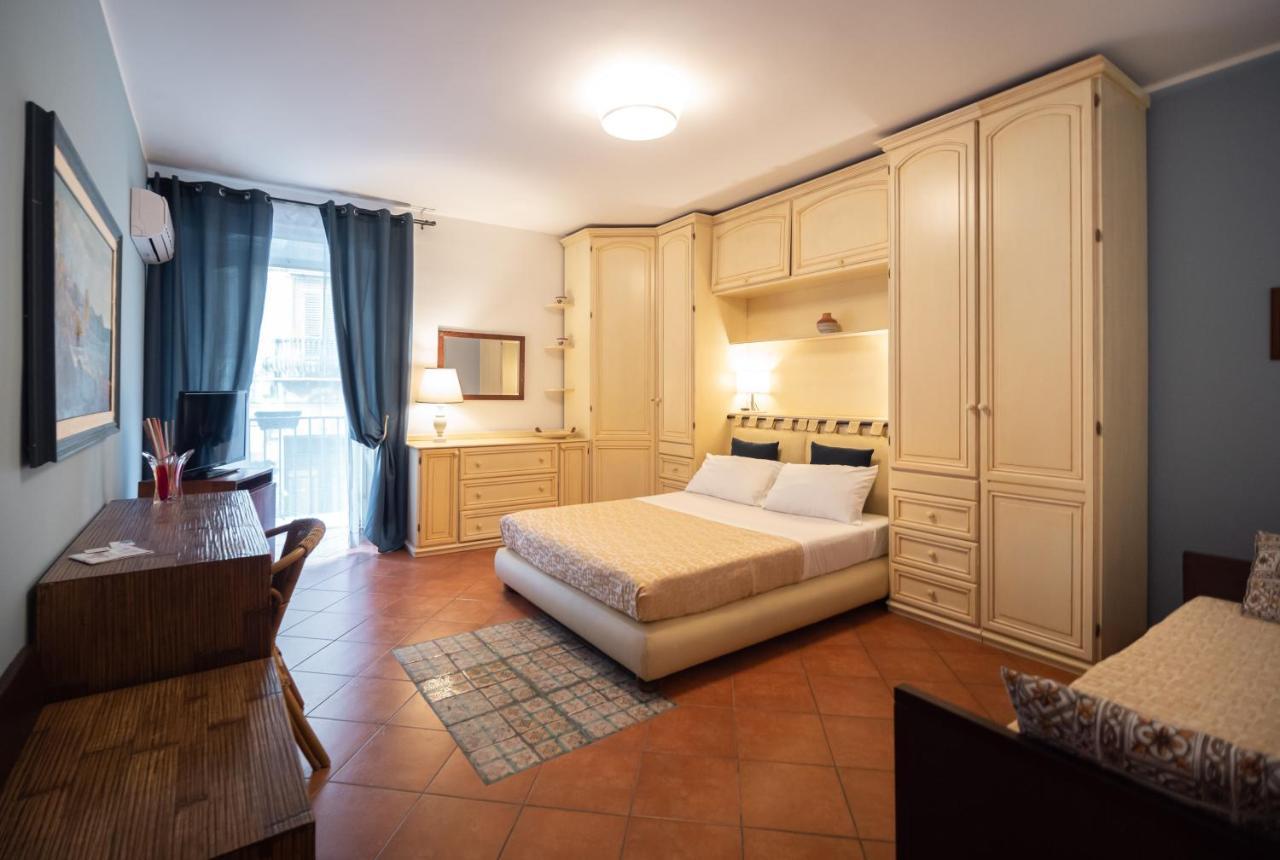 Kalamarina Rooms Palermo Exteriér fotografie